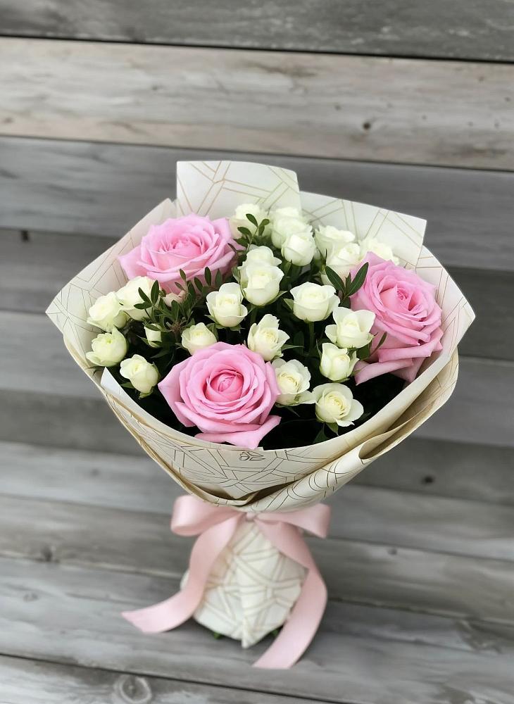 Букет цветов из: Розы в Старице