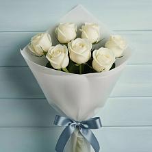 Букет 7 Белых роз Эдлесс Лав в Старице