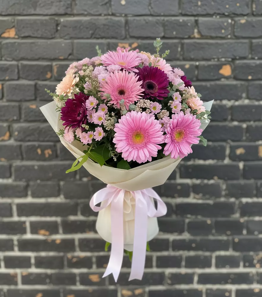 Букет цветов из: Герберы и Хризантемы в Старице