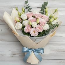 Букет цветов из:  Лизиантусы в Старице