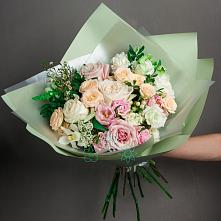 Букет цветов из:  Лизиантусы, Розы и Гвоздики #REPLACE_PRED# Старице