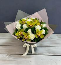 Букет цветов из:  Орхидеи и Розы в Старице