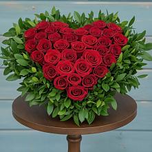 Цветочная композиция из Розы в виде сердца #REPLACE_PRED# Старице