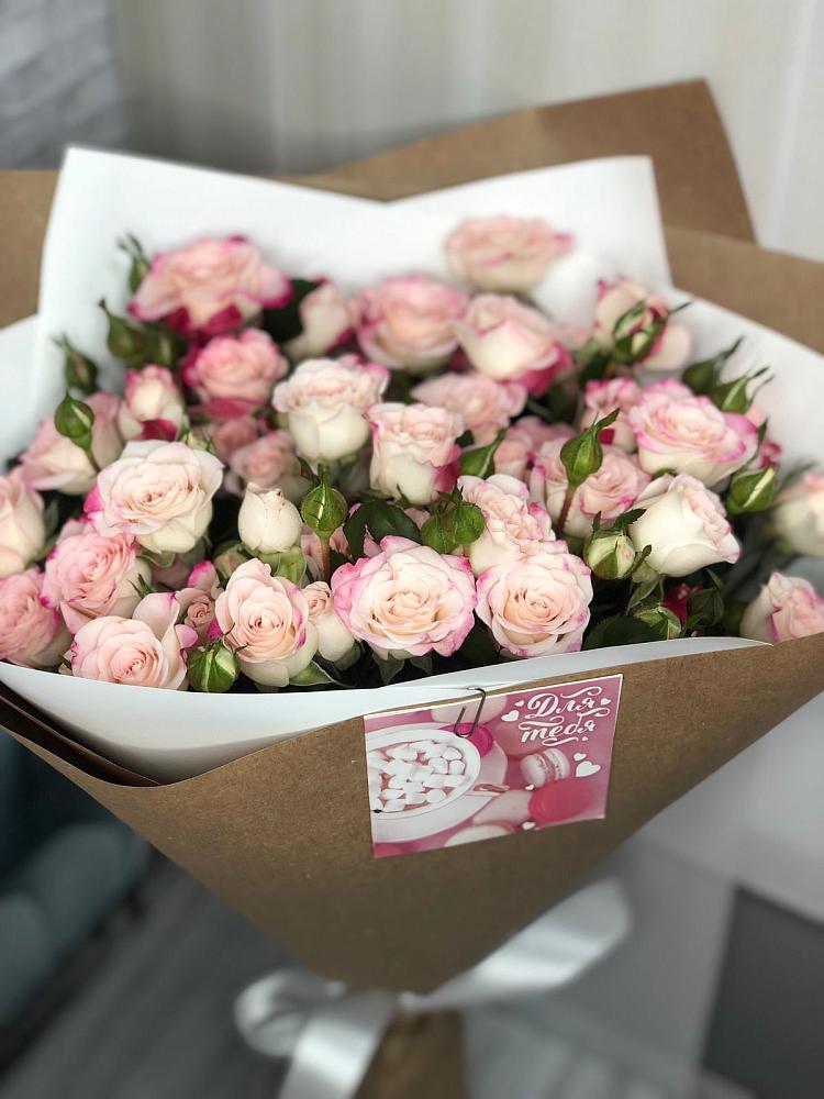 Букет цветов из: Розы в Старице