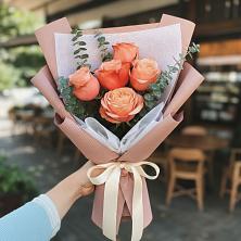 Букет цветов из:  Розы в Старице