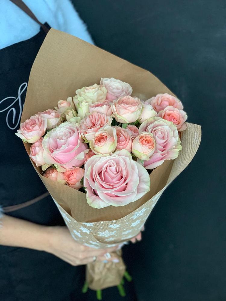 Букет цветов из: Хризантемы и Розы в Старице