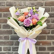 Букет цветов из:  Лизиантусы и Розы #REPLACE_PRED# Старице