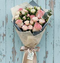 Букет цветов из:  Розы в Старице