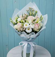 Букет цветов из:  Розы и Лизиантусы #REPLACE_PRED# Старице