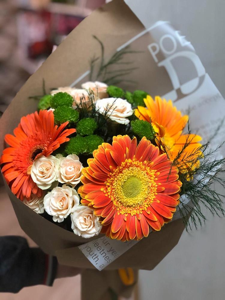 Букет цветов из: Герберы, Хризантемы и Розы в Старице