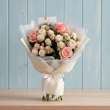 Букет цветов из:  Розы в Старице
