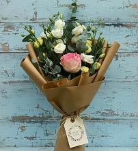 Букет цветов из:  Розы и Лизиантусы #REPLACE_PRED# Старице